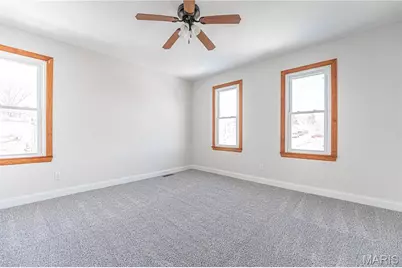 221 W Miller Street, De Soto, MO 63020 - Photo 35