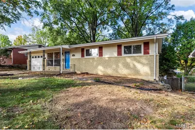2437 Pinehurst Drive, Saint Louis, MO 63114 - Photo 3