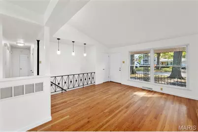 2437 Pinehurst Drive, Saint Louis, MO 63114 - Photo 5