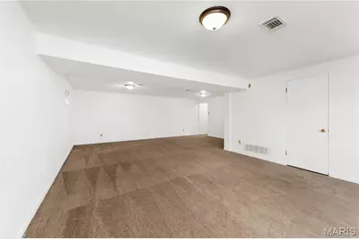 2437 Pinehurst Drive, Saint Louis, MO 63114 - Photo 27