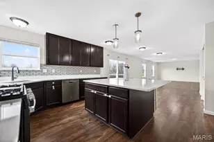 169 Hidden Bluffs Dr, Lake Saint Louis, MO 63367 - Photo 23