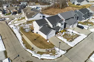 169 Hidden Bluffs Dr, Lake Saint Louis, MO 63367 - Photo 47