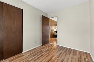 4046 Del Lago Dr, Florissant, MO 63034 - Photo 17