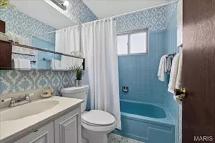 4046 Del Lago Dr, Florissant, MO 63034 - Photo 23