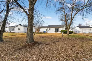 4046 Del Lago Dr, Florissant, MO 63034 - Photo 37