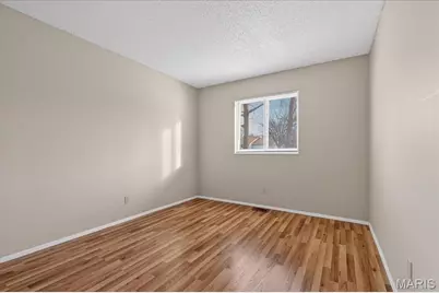 4046 Del Lago Drive, Florissant, MO 63034 - Photo 21