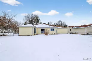 5881 Sir Edward Ln, Florissant, MO 63033 - Photo 41