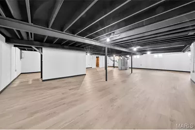 5881 Sir Edward Lane, Florissant, MO 63033 - Photo 33