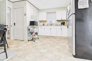 464 W 3rd St, Lebanon, MO 65536 - Photo 9