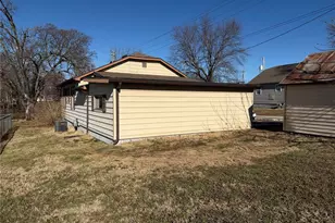 464 W 3rd St, Lebanon, MO 65536 - Photo 5