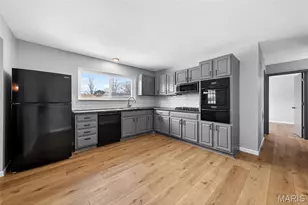 1960 David Dr, Florissant, MO 63031 - Photo 5