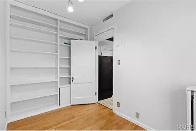 709 S Skinker Boulevard #703, Saint Louis, MO 63105 - Photo 11