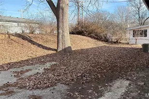 1533 Chesley Dr, Saint Louis, MO 63136 - Photo 21