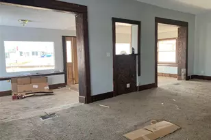 325 Iris Ct, Saint Clair, MO 63077 - Photo 9