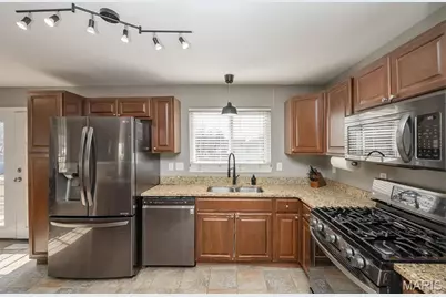 7 King Circle, O'Fallon, MO 63366 - Photo 15