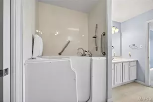 214 Maryland Dr, O'Fallon, MO 63366 - Photo 9