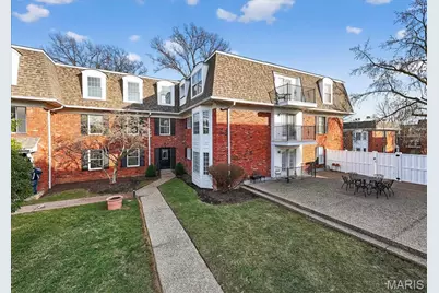 524 N Kirkwood Road #2A, Kirkwood, MO 63122 - Photo 3