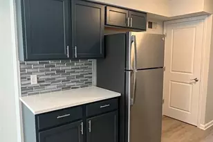 506 Broadmoor Dr, Chesterfield, MO 63017 - Photo 9