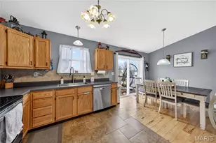 900 Sherwood Dr, Warrenton, MO 63383 - Photo 17