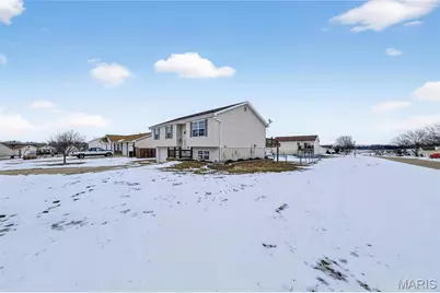 900 Sherwood Drive, Warrenton, MO 63383 - Photo 5