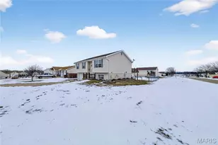 900 Sherwood Dr, Warrenton, MO 63383 - Photo 5