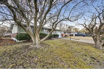 1316 Bayonne Drive, Saint Louis, MO 63138 - Photo 3
