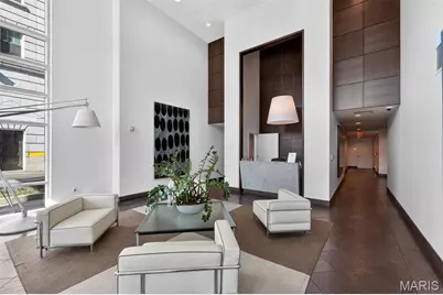 4545 Lindell Boulevard #20, Saint Louis, MO 63108 - Photo 3