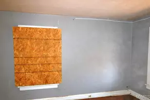 3505 East Pl, Saint Louis, MO 63121 - Photo 7