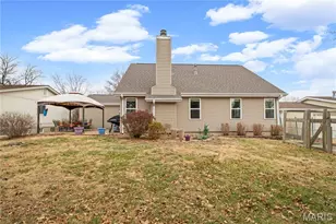 279 Aspen Village Dr, Ballwin, MO 63021 - Photo 27