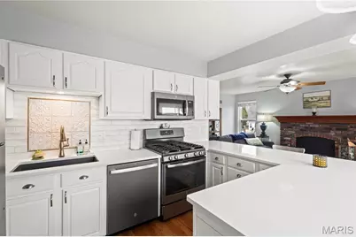 279 Aspen Village Drive, Ballwin, MO 63021 - Photo 11