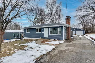 203 Almentor Avenue, Saint Louis, MO 63119 - Photo 1