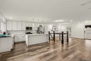 11720 Sheffield Dr, Florissant, MO 63033 - Photo 9