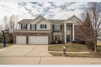 811 Wheaton Way, Creve Coeur, MO 63141 - Photo 1