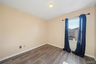 1203 Advance Dr, Florissant, MO 63031 - Photo 7