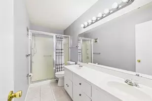 10069 N Bunker Hill Dr, Saint Louis, MO 63123 - Photo 11