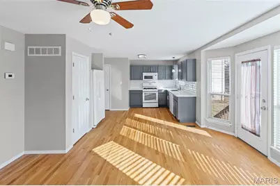 4381 Bristol View Court, Saint Louis, MO 63129 - Photo 9