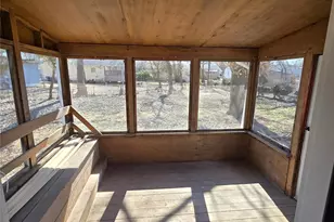 11218 St Shawn Ln, Saint Ann, MO 63074 - Photo 5