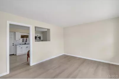 11218 Saint Shawn Lane, Saint Ann, MO 63074 - Photo 3