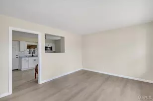 11218 St Shawn Ln, Saint Ann, MO 63074 - Photo 3