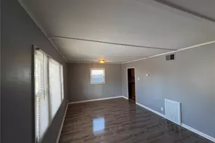 6042 Hancock Ave, Berkeley, MO 63134 - Photo 5