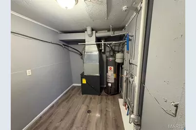 6042 Hancock Avenue, Berkeley, MO 63134 - Photo 13