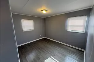 6042 Hancock Ave, Berkeley, MO 63134 - Photo 9