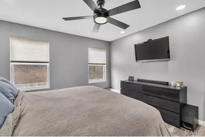 25 Bedford Way, Wentzville, MO 63385 - Photo 15