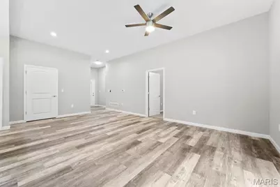 206 Jimmy H Drive, Jonesburg, MO 63351 - Photo 7