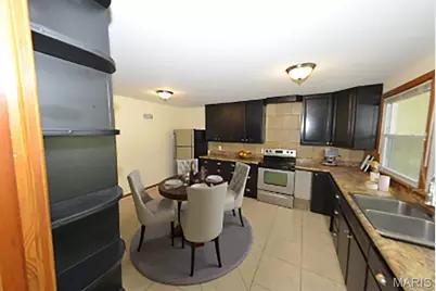 1005 Hawthorn Avenue, Saint Charles, MO 63301 - Photo 11