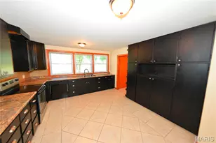 1005 Hawthorn Ave, Saint Charles, MO 63301 - Photo 13