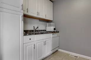 815 Wendevy Ct, Ballwin, MO 63011 - Photo 15