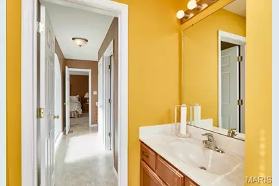 4049 Portland Ridge Drive, Florissant, MO 63034 - Photo 25