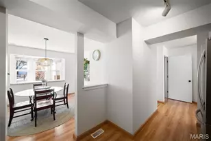 2042 Kentmore Ln, Chesterfield, MO 63017 - Photo 17