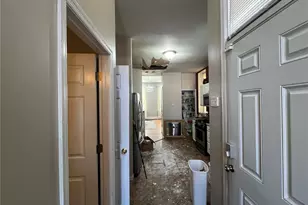 1939 Senate St, Saint Louis, MO 63118 - Photo 7